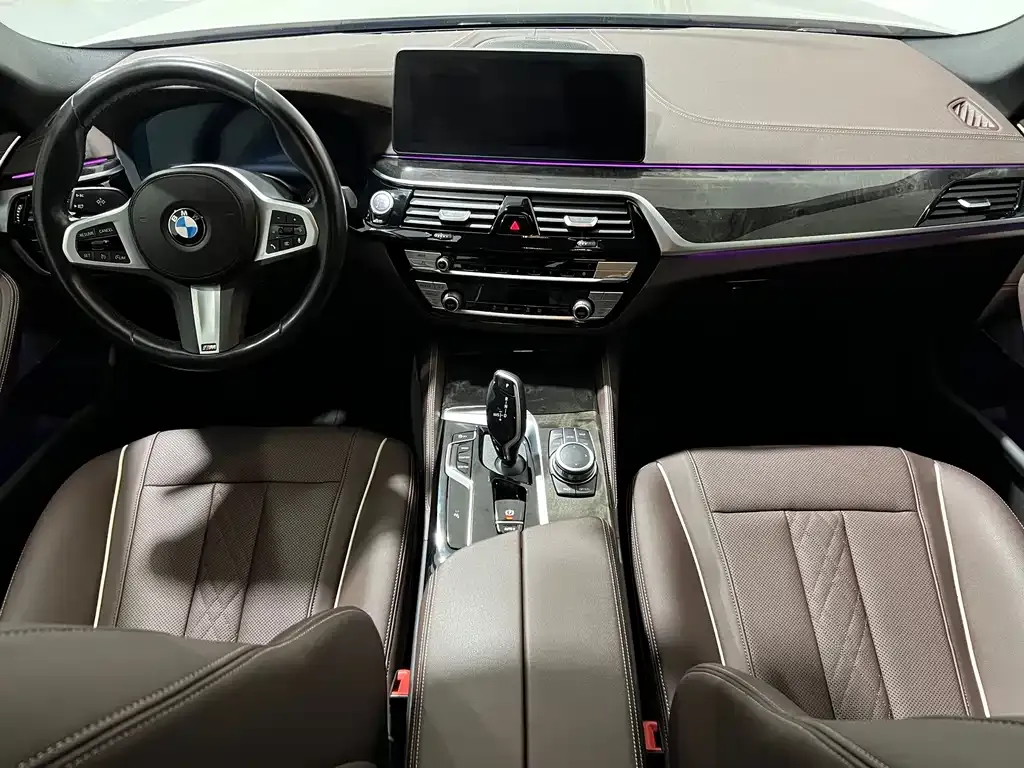 BMW 5 Series — фото 5