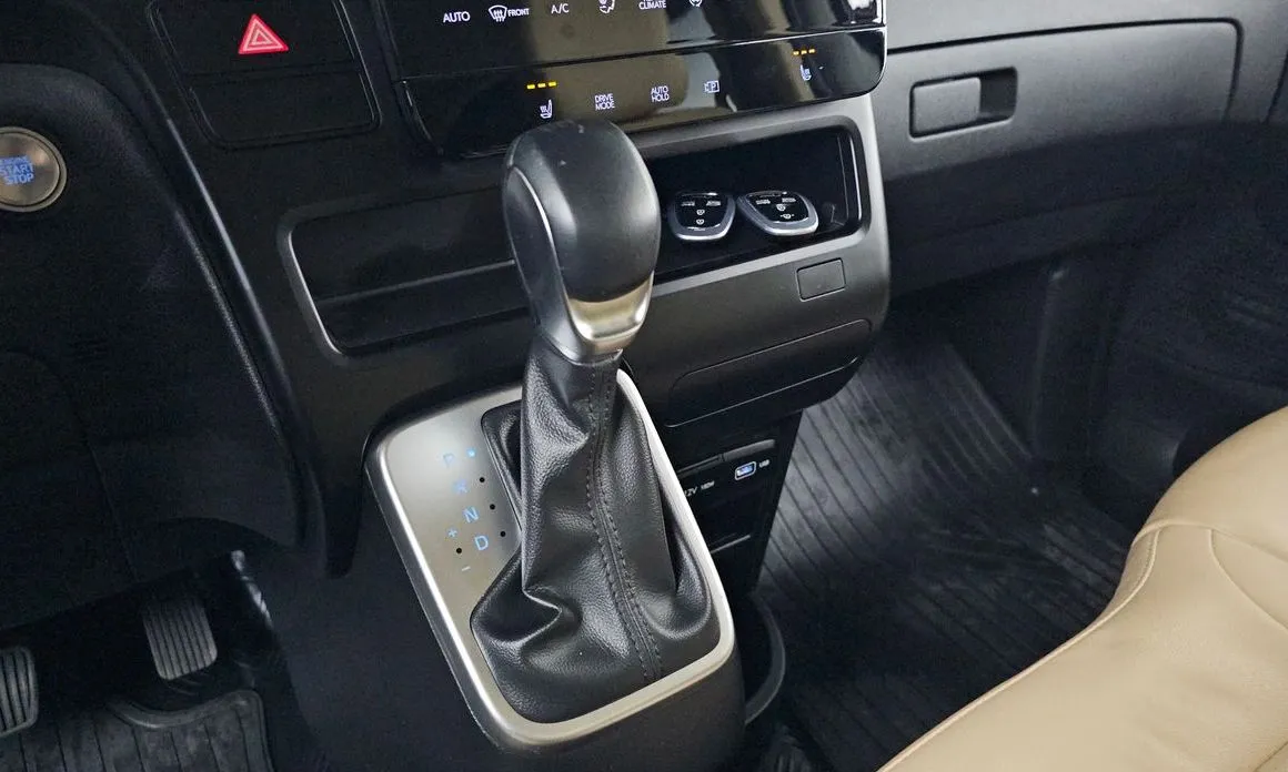 Hyundai Staria — фото 10