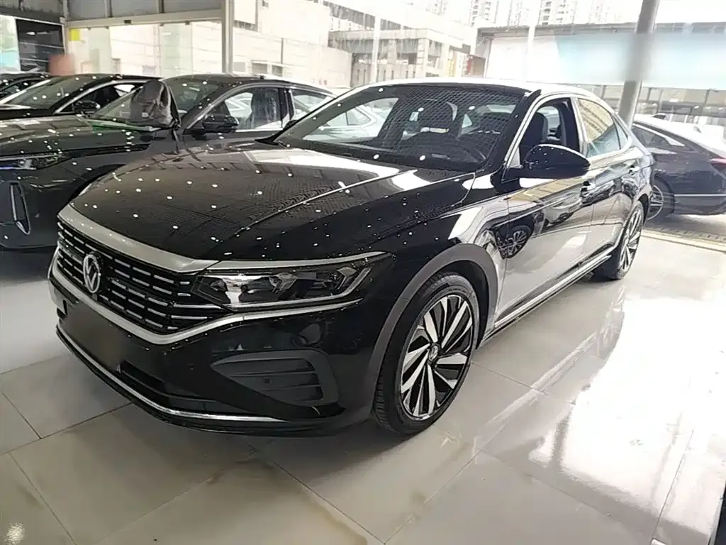 Volkswagen Passat — фото 9