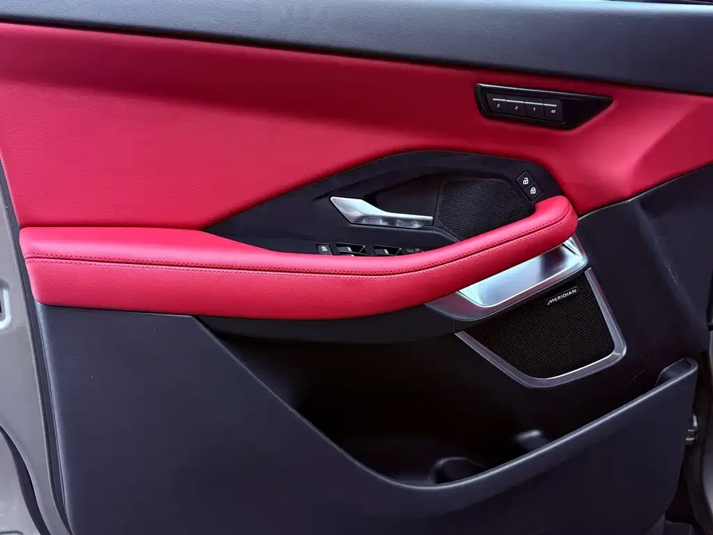 Jaguar E-PACE 2023 из CN, фото 3