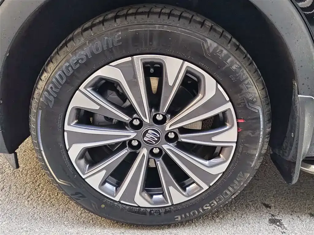 Buick Envision Plus — фото 3