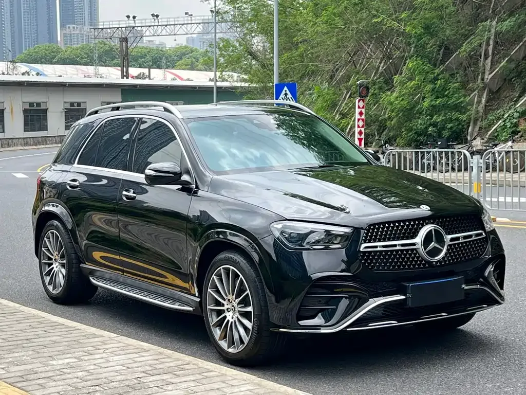 Mercedes-Benz GLE — фото 9