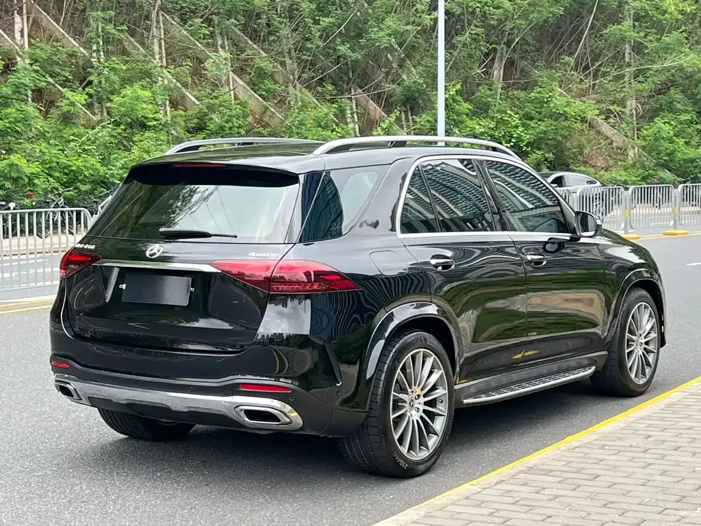 Mercedes-Benz GLE — фото 8