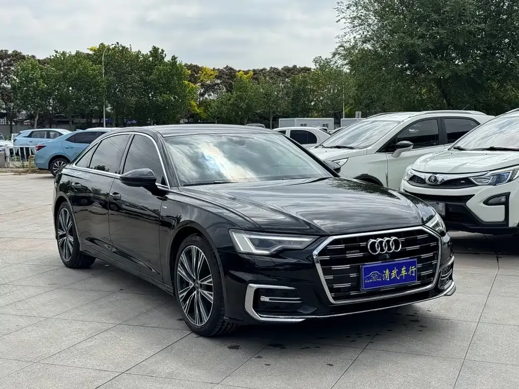 Audi A6L — фото 2