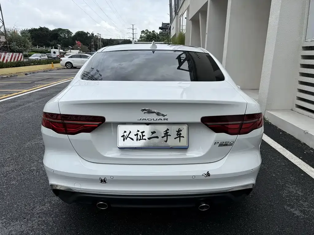 Jaguar XEL — фото 10