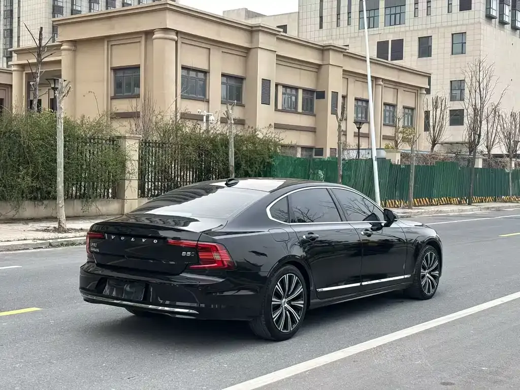 Volvo S90 — фото 2