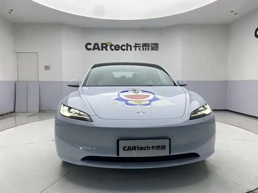 Tesla Model 3 — фото 10