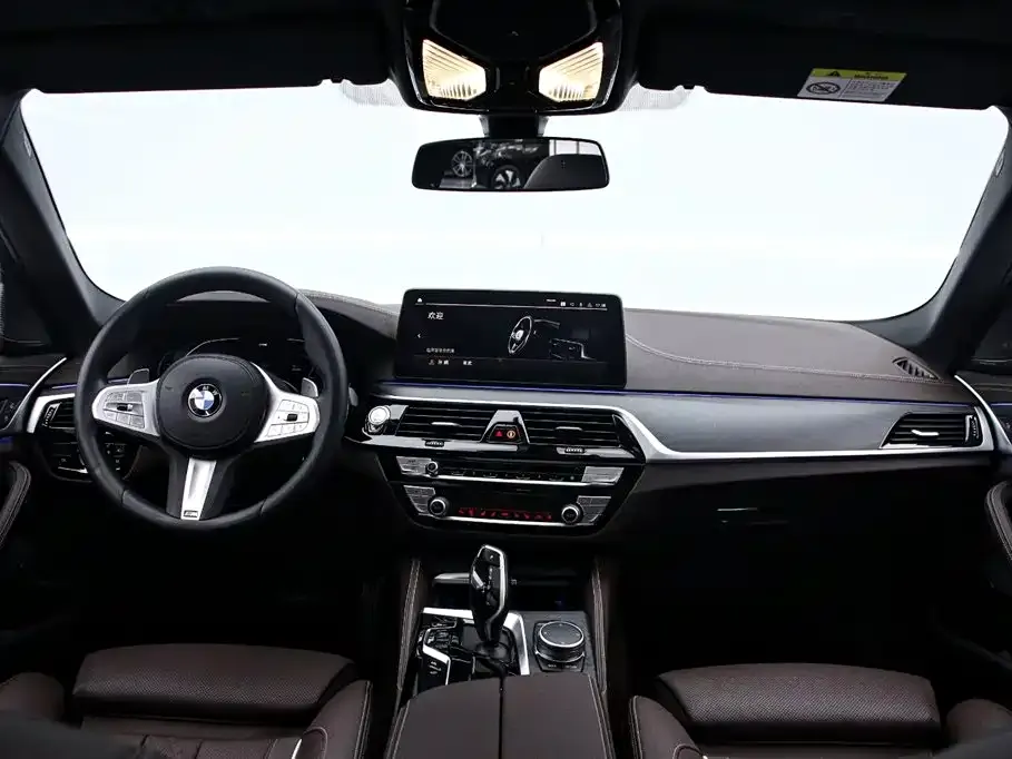 BMW 5 Series — фото 2