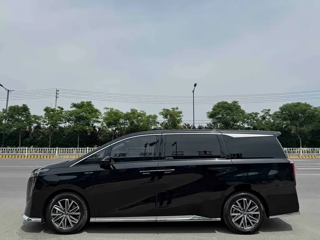 GAC Motor Trumpchi M8 — фото 7