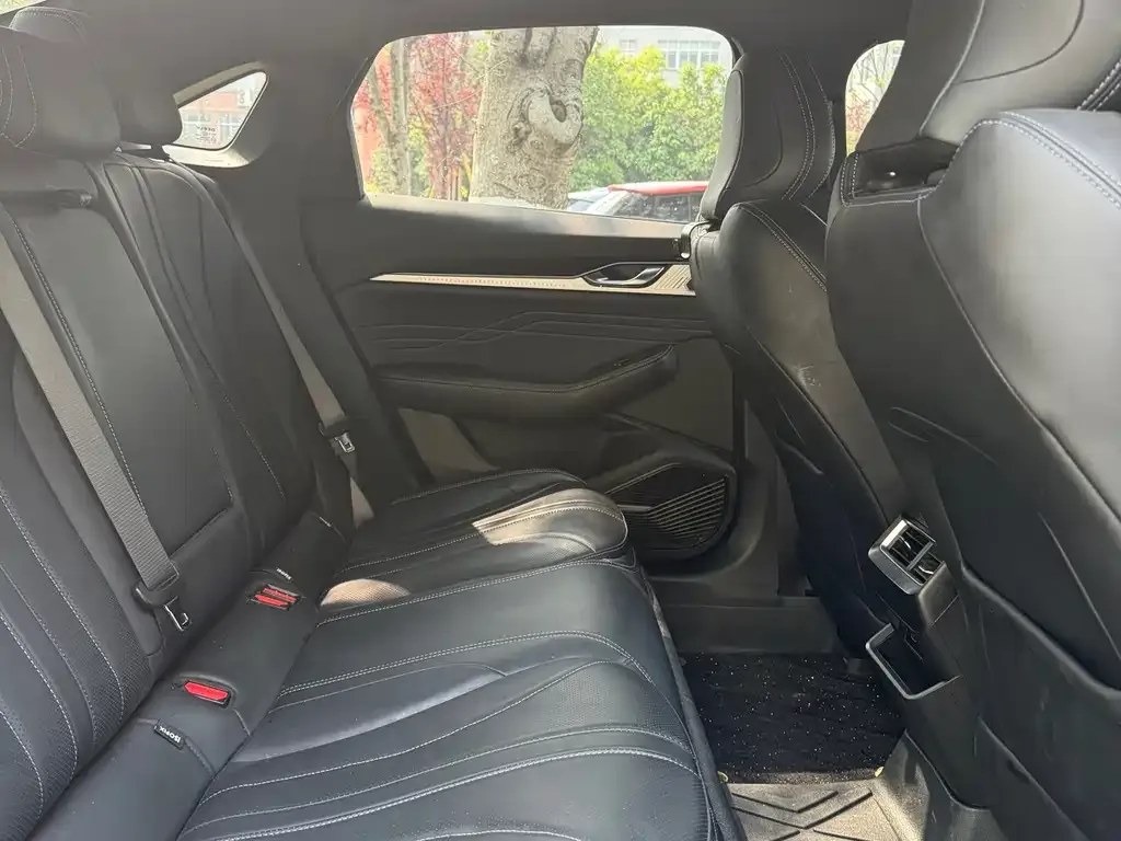 Geely Xingrui — фото 9