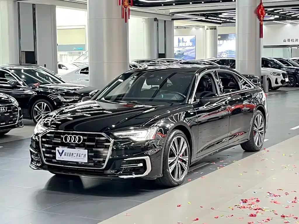 Audi A6L — фото 1
