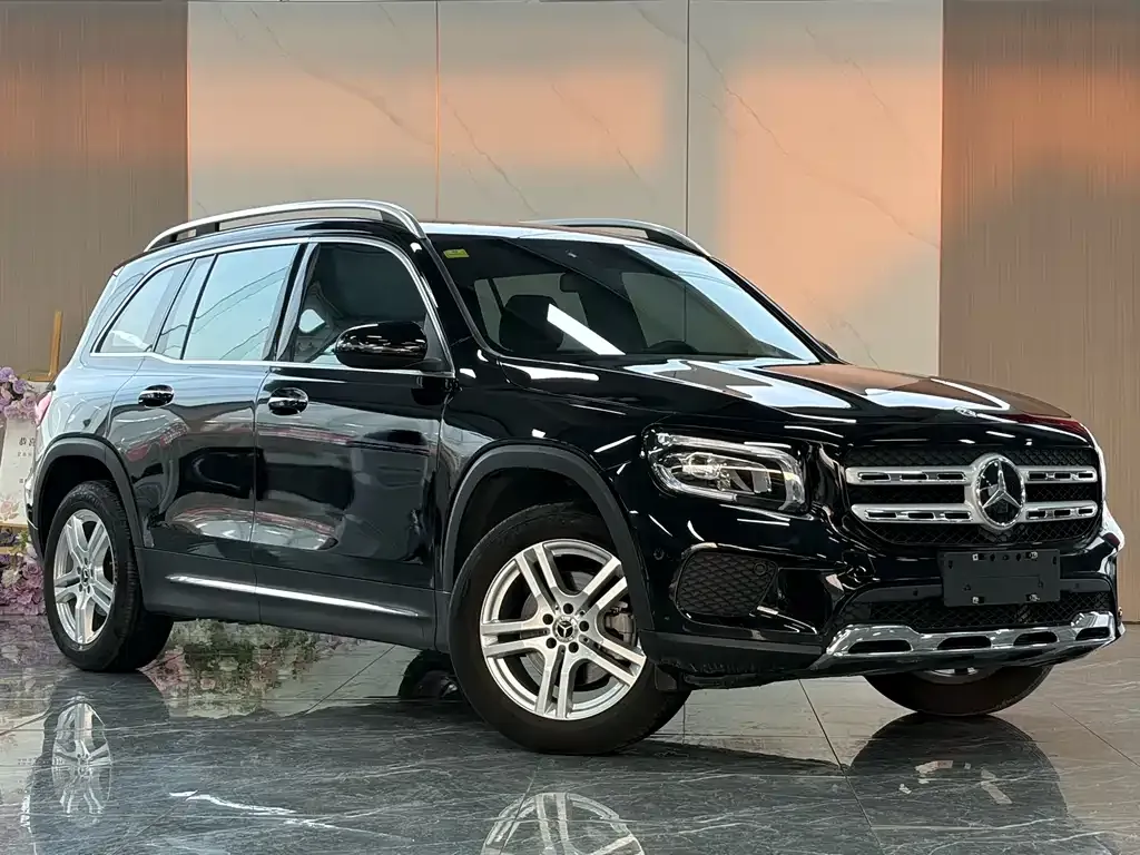 Mercedes-Benz GLB — фото 6