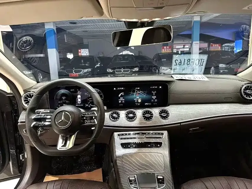 Mercedes-Benz CLS — фото 6