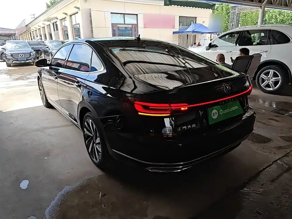 Volkswagen Passat — фото 8