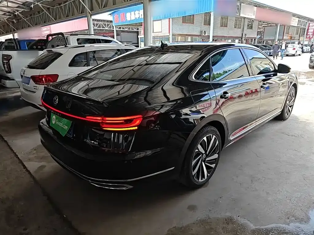 Volkswagen Passat — фото 4