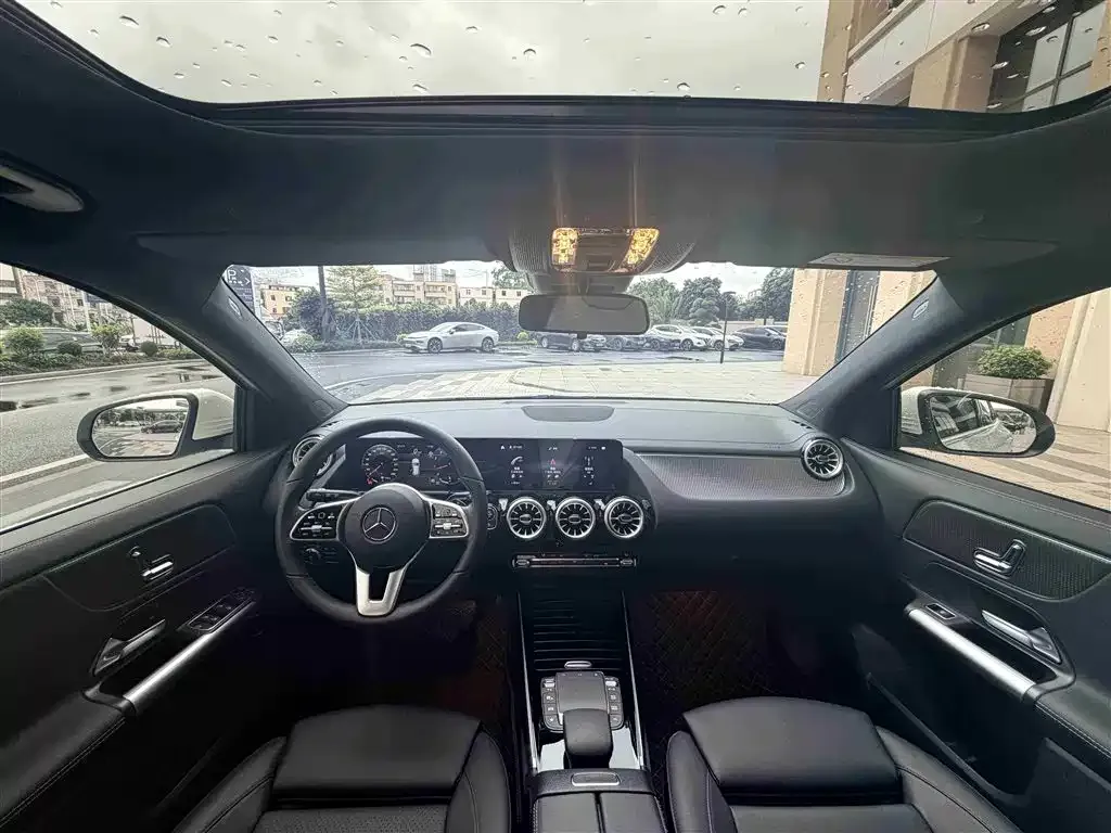 Mercedes-Benz GLA — фото 7