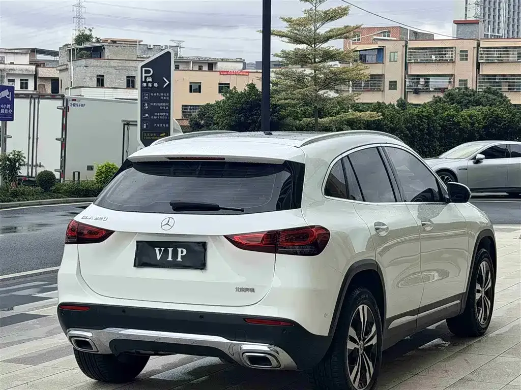 Mercedes-Benz GLA — фото 9