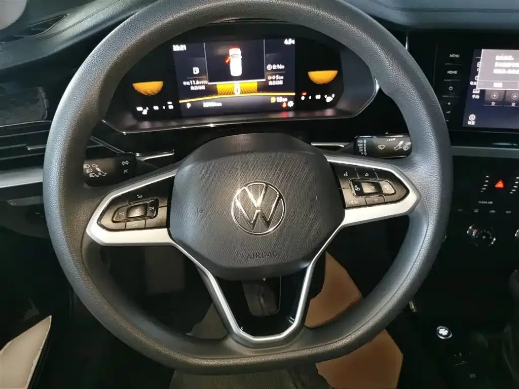 Volkswagen Passat — фото 5
