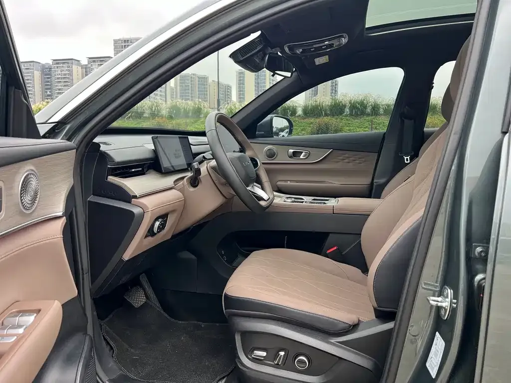 Chery Tiggo 8 PLUS — фото 3