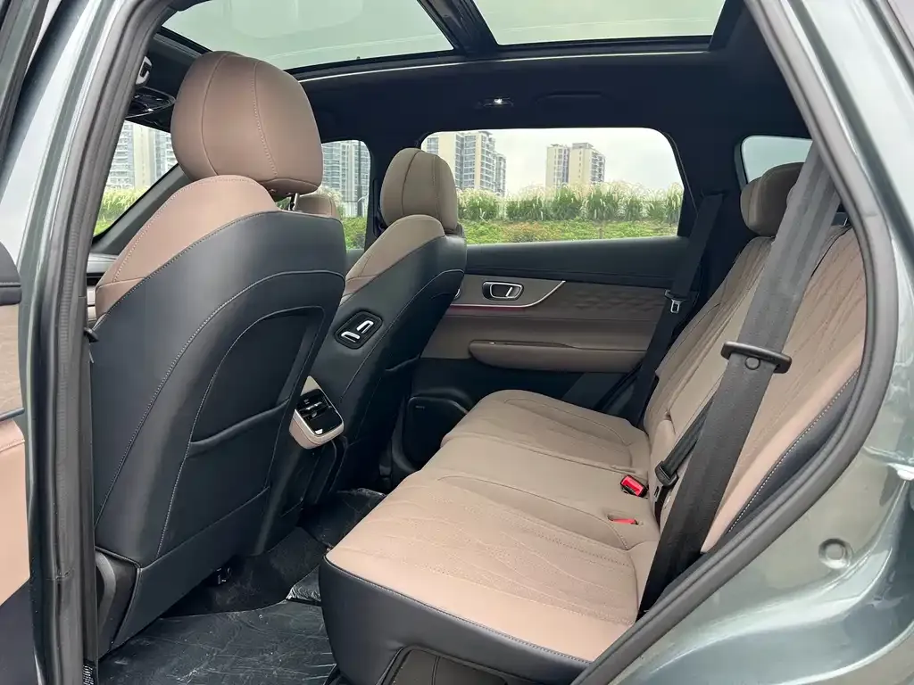 Chery Tiggo 8 PLUS — фото 6
