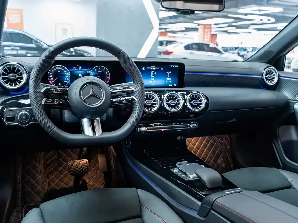 Mercedes-Benz A-Class 2024 из CN, фото 8