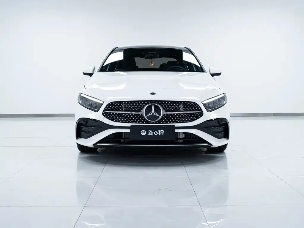 Mercedes-Benz A-Class 2024 из CN, фото 2