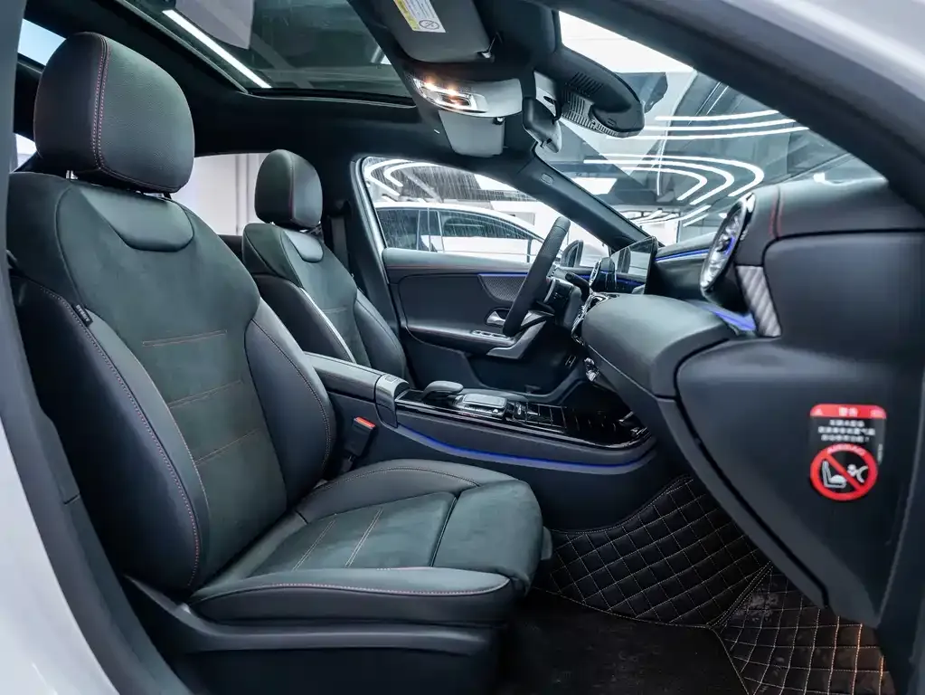 Mercedes-Benz A-Class 2024 из CN, фото 3