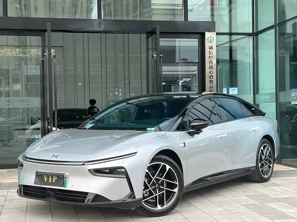 XPeng P7+ — фото 1