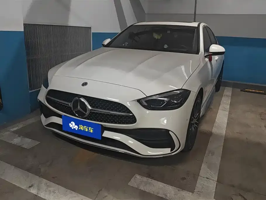 Mercedes-Benz C-Class 200 L Sport 1