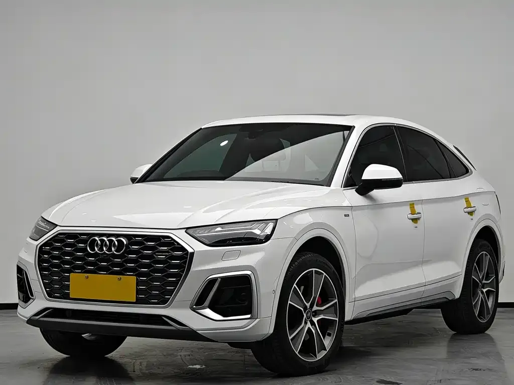 Audi Q5L Sportback — фото 10