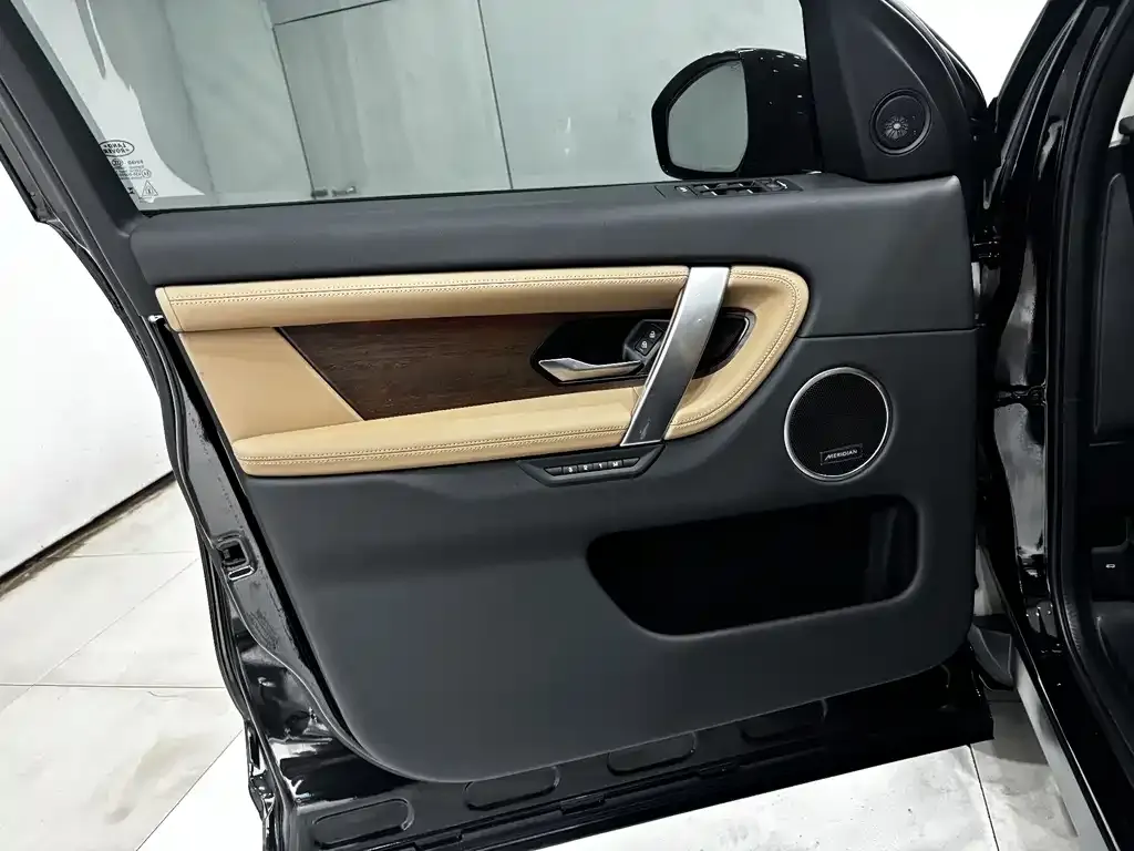 Land Rover Discovery Sport — фото 5