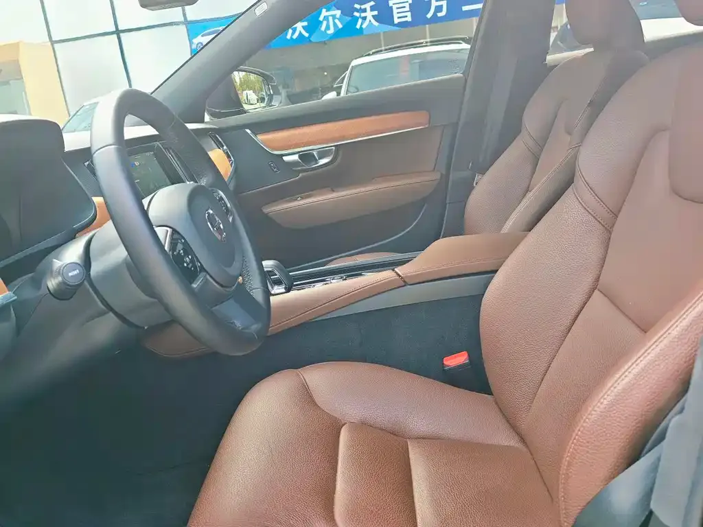 Volvo S90 — фото 3