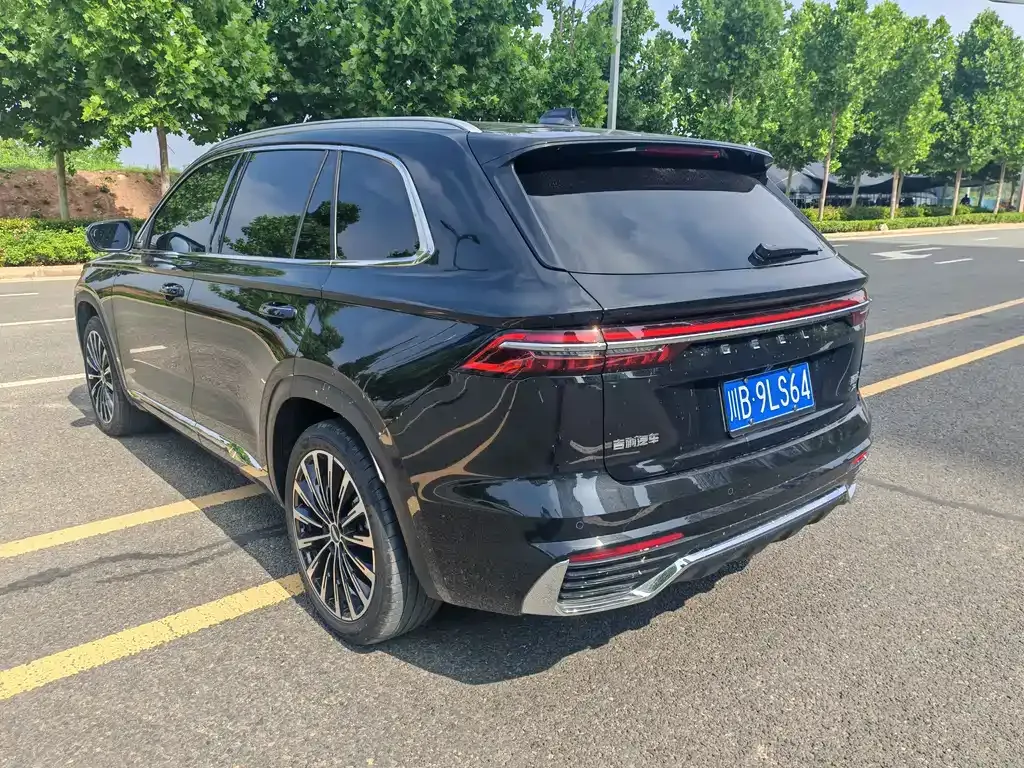 Geely Xingyue L — фото 8
