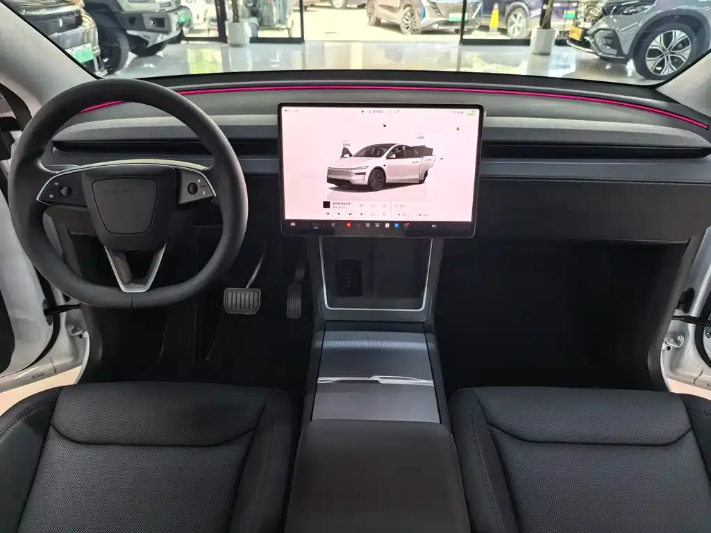 Tesla Model Y — фото 7