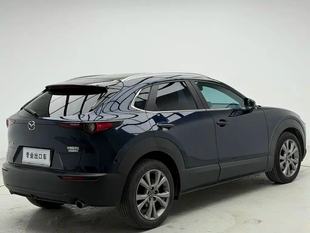 Mazda CX-30 — фото 10