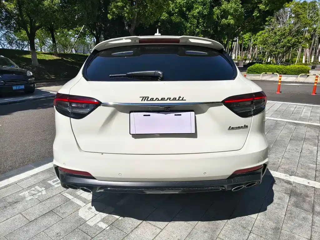 Maserati Levante — фото 6