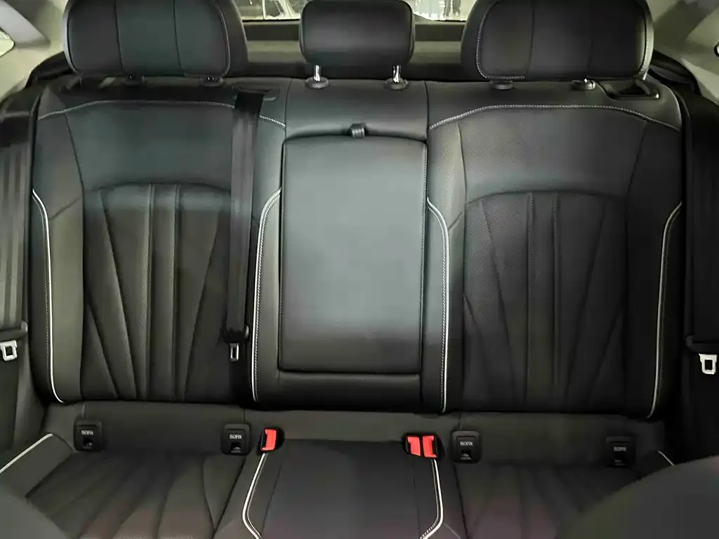 Volkswagen Passat — фото 2