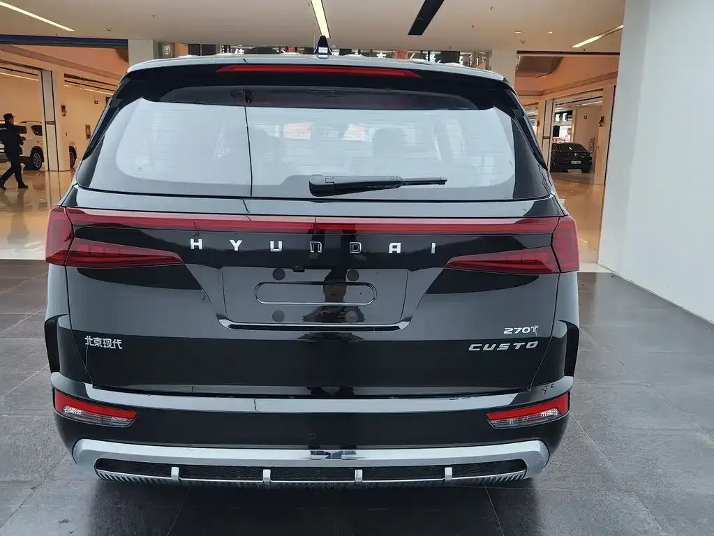 Hyundai Custo — фото 2
