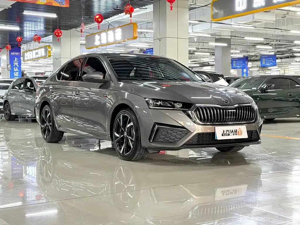 Skoda Octavia — фото 7