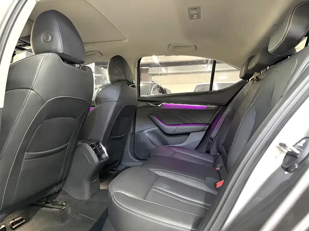 Skoda Octavia — фото 3