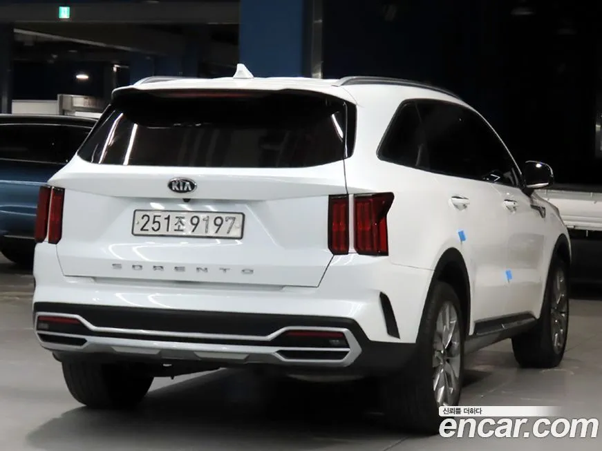 Kia Sorento — фото 9