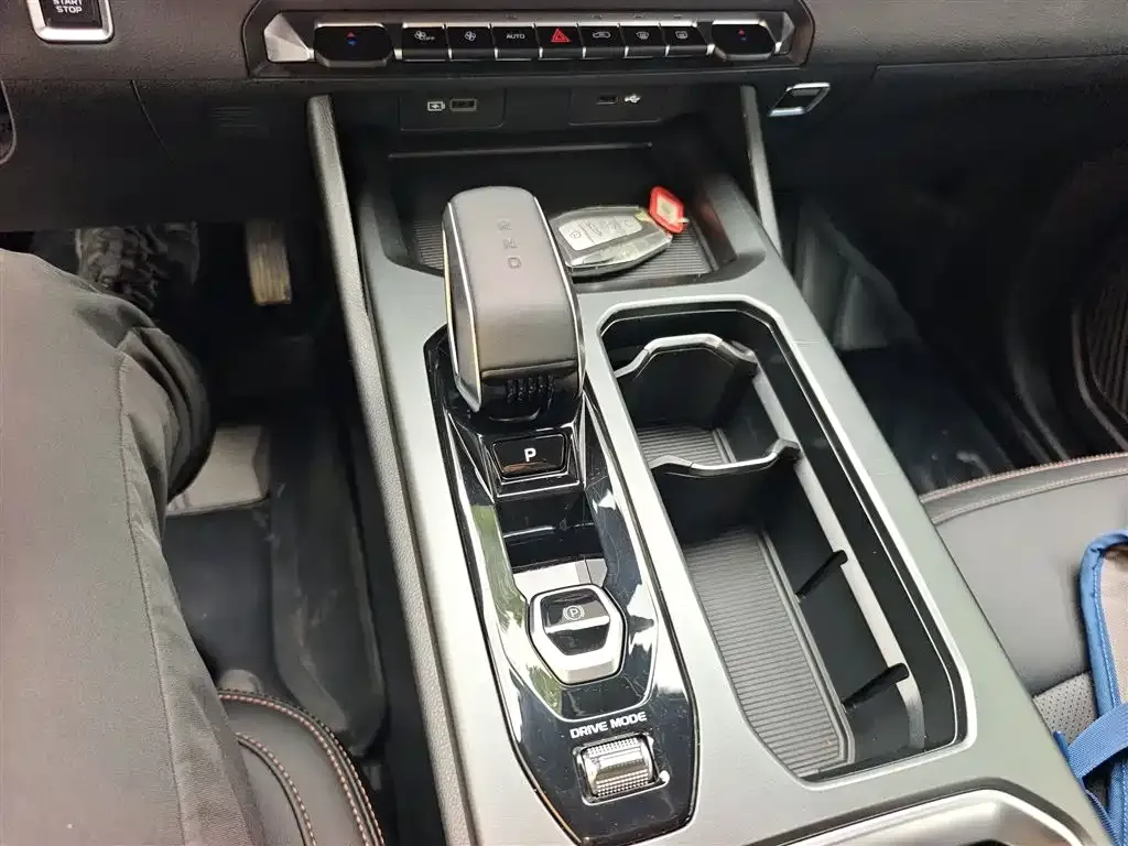 Geely Haoyue L 2025 из CN, фото 10