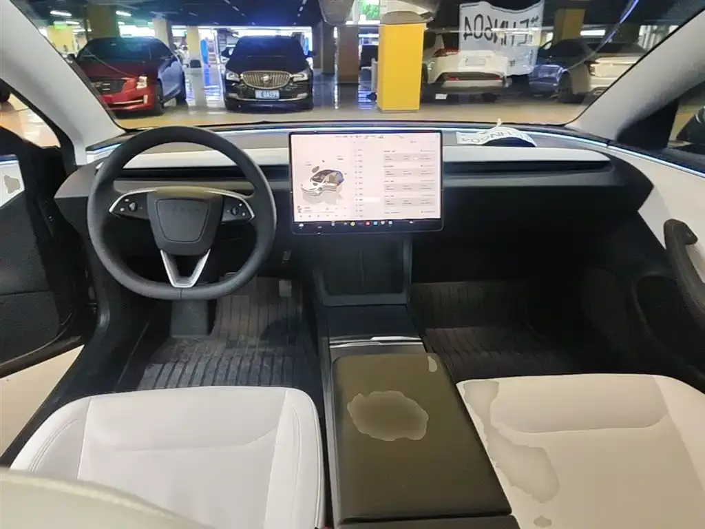 Tesla Model 3 — фото 5