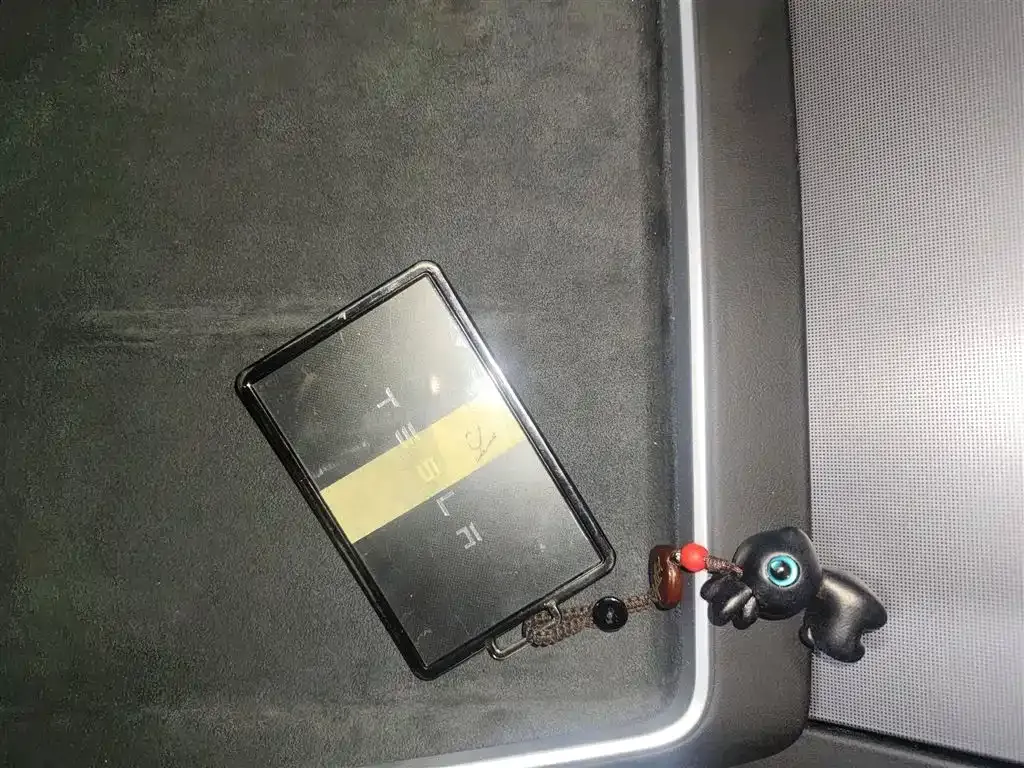 Tesla Model 3 — фото 10