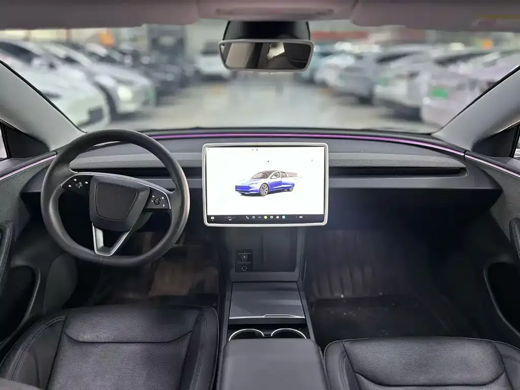 Tesla Model 3 — фото 7