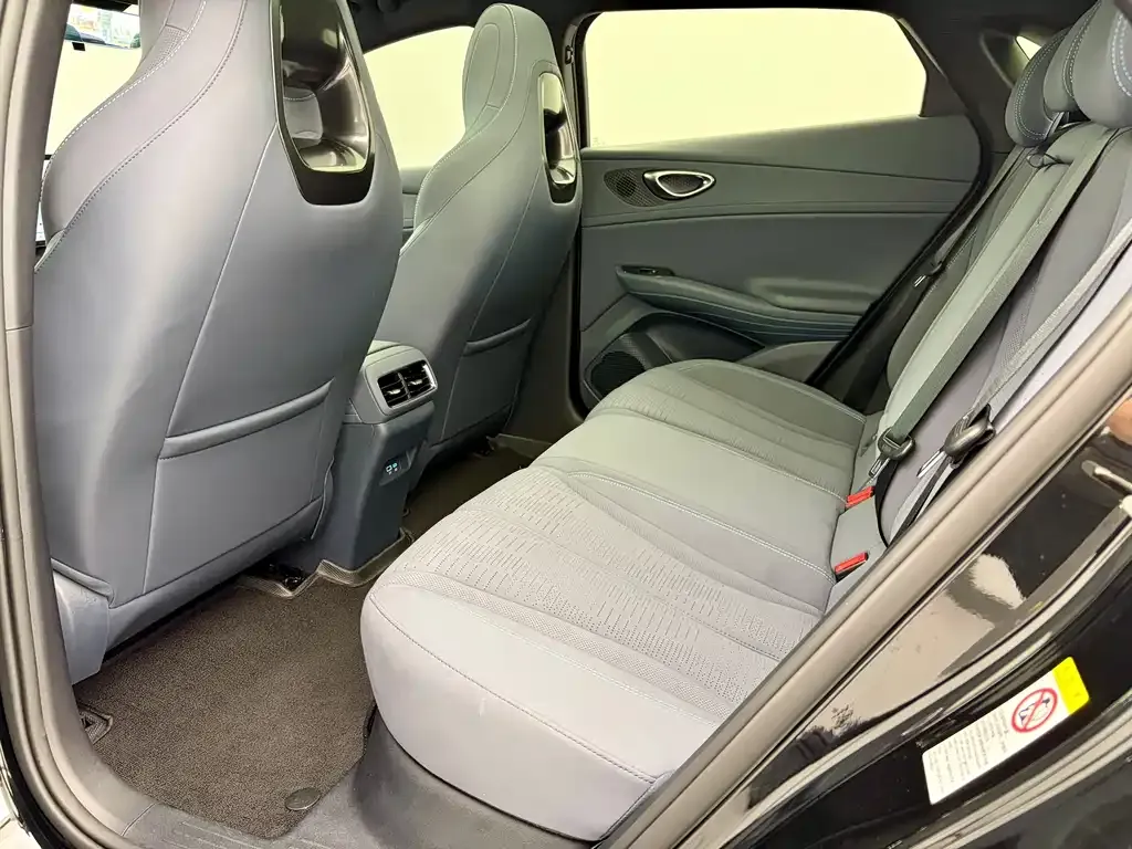 BYD Seal 06GT 2025 из CN, фото 8
