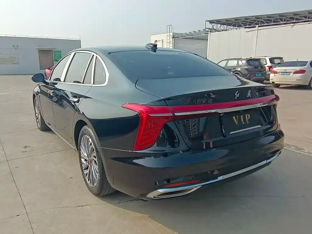 Hongqi H5 — фото 2