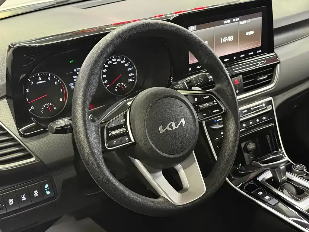 Kia KX3 2022 из CN, фото 10