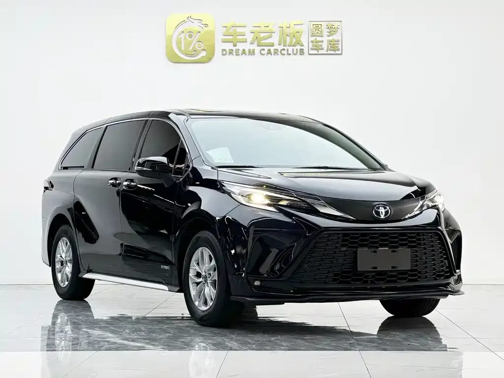 Toyota Granvia — фото 4