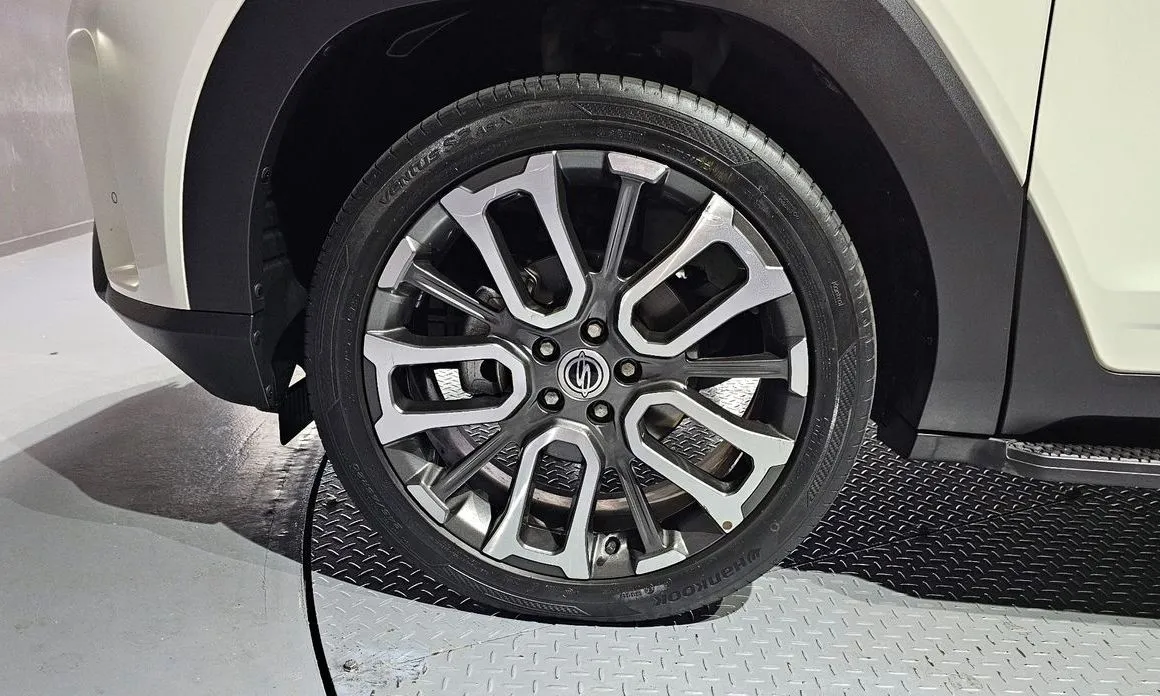 KG Mobility (Ssangyong) Torres — фото 9